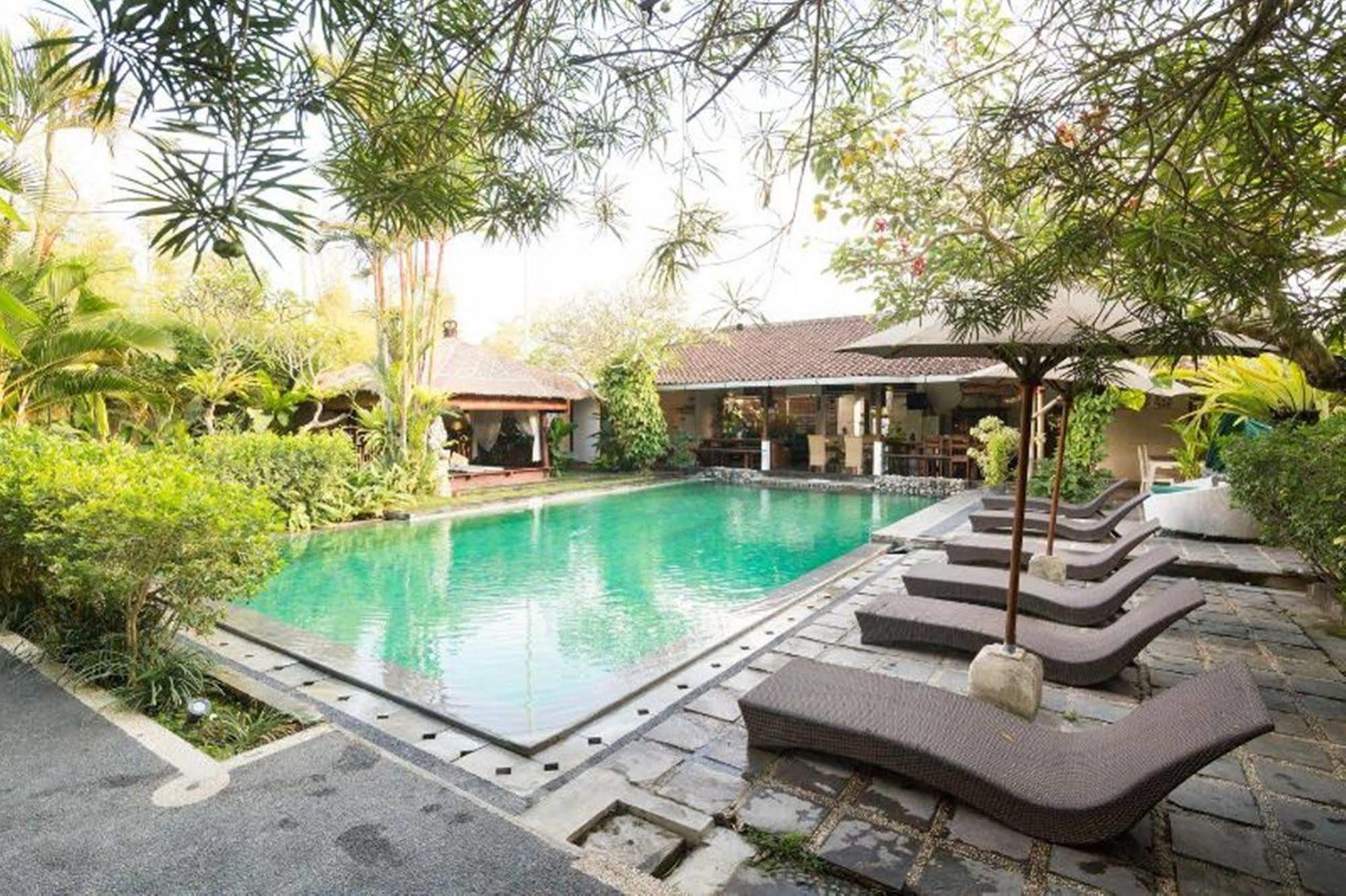 Aqua Octaviana Bali Villa Canggu Extérieur photo
